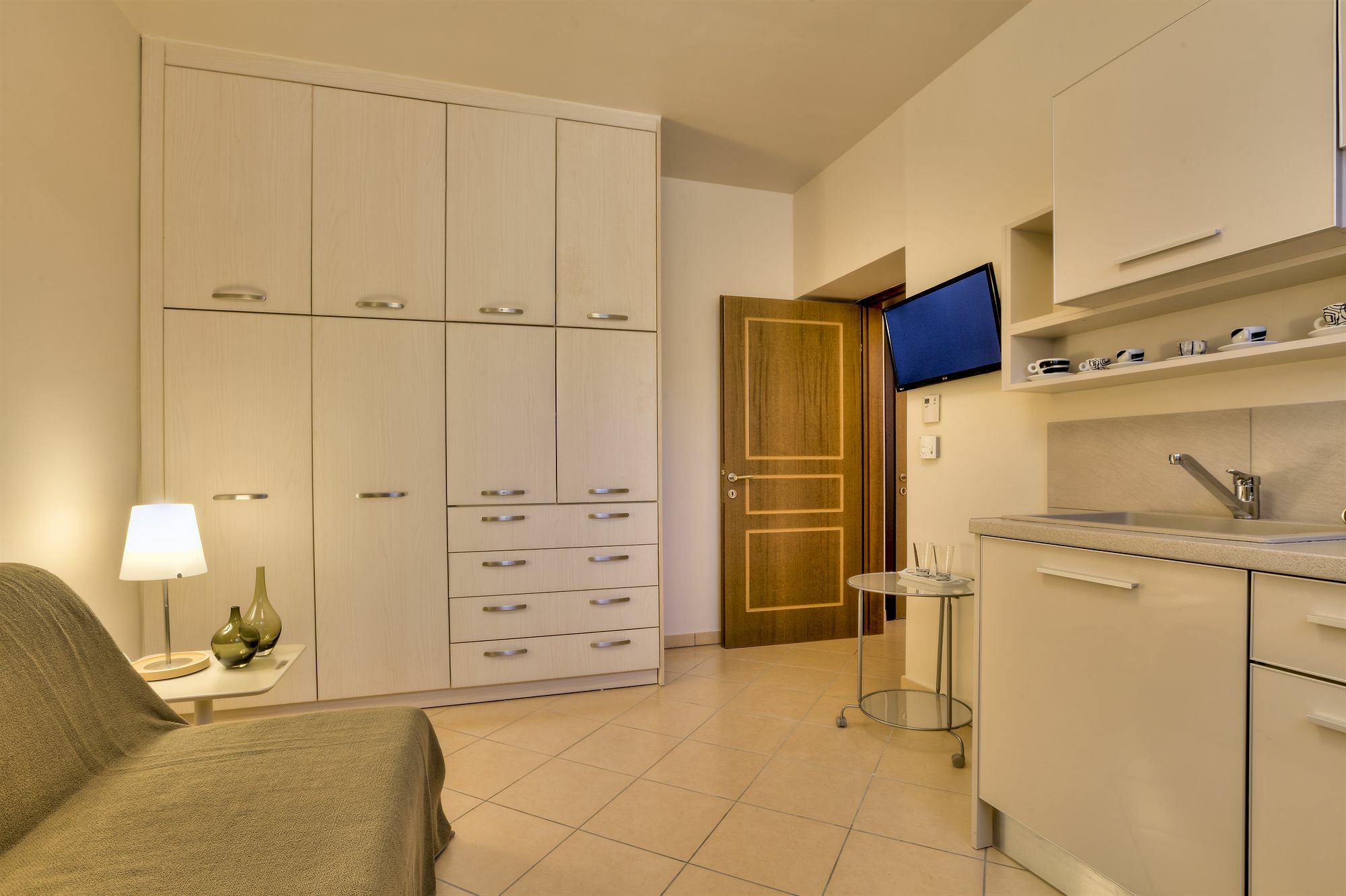 Marini Luxury Apartments And Suites Aegina Buitenkant foto