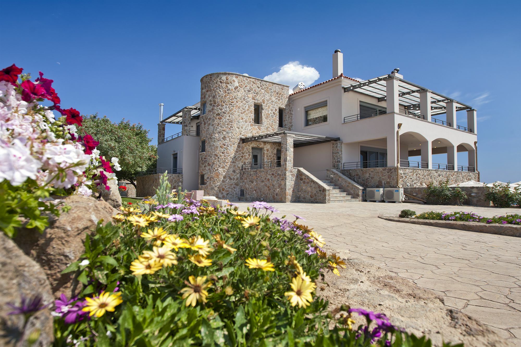 Marini Luxury Apartments And Suites Aegina Buitenkant foto