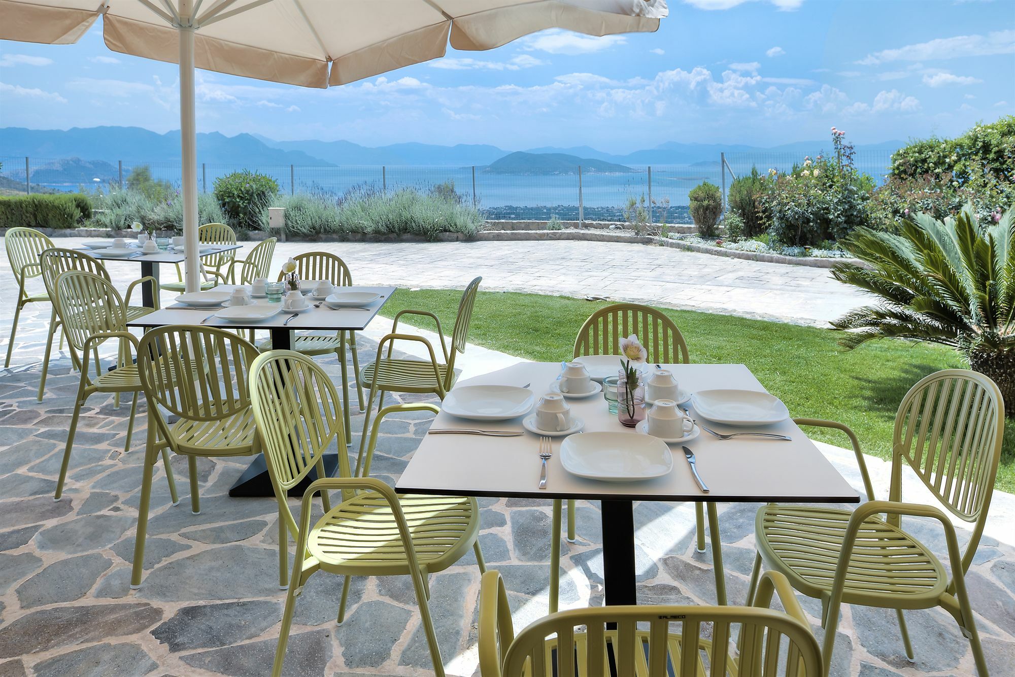 Marini Luxury Apartments And Suites Aegina Buitenkant foto